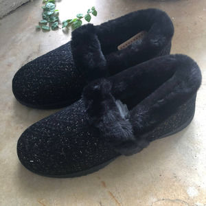 SKECHERS Women's Sweet Walk Cozy Lite Sparkle Knit Slippers Black
